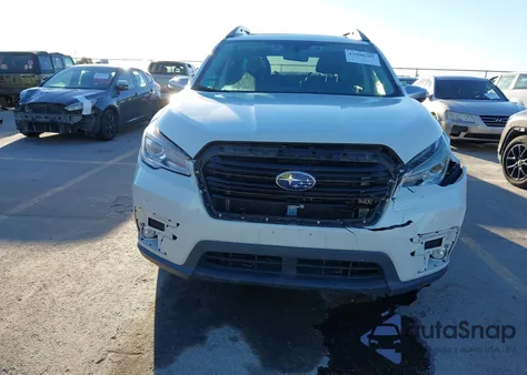 2020 Subaru Ascent Touring z USA, uszkodzony, nr VIN 4S4WMARD3L3449097